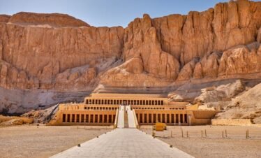 9 Amazing Experiences In Luxor The Valley Of The Kings And Queens